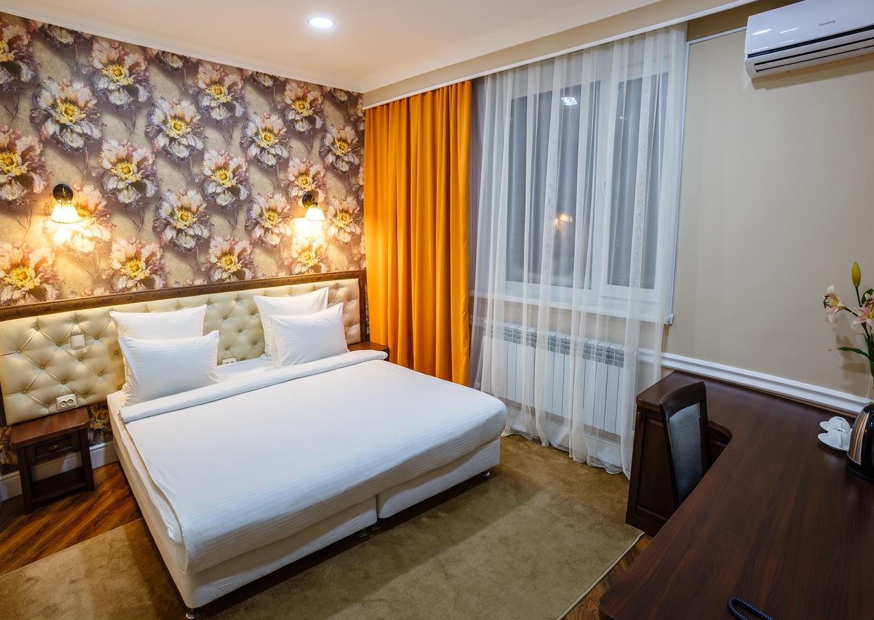 Brown Hotel Astana Extérieur photo