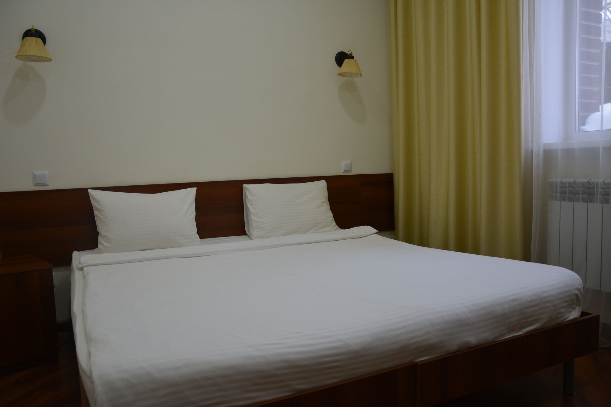 Brown Hotel Astana Extérieur photo